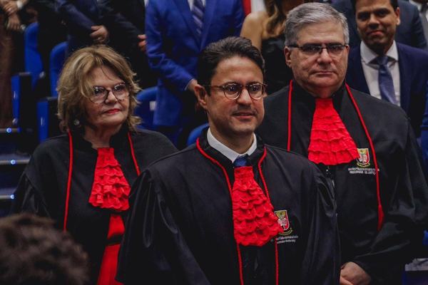 Procurador-geral de Justiça toma posse