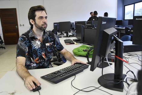 2023-05-08_prof-carlos-eduardo-batista-c-roberto-guedes-2.jpg