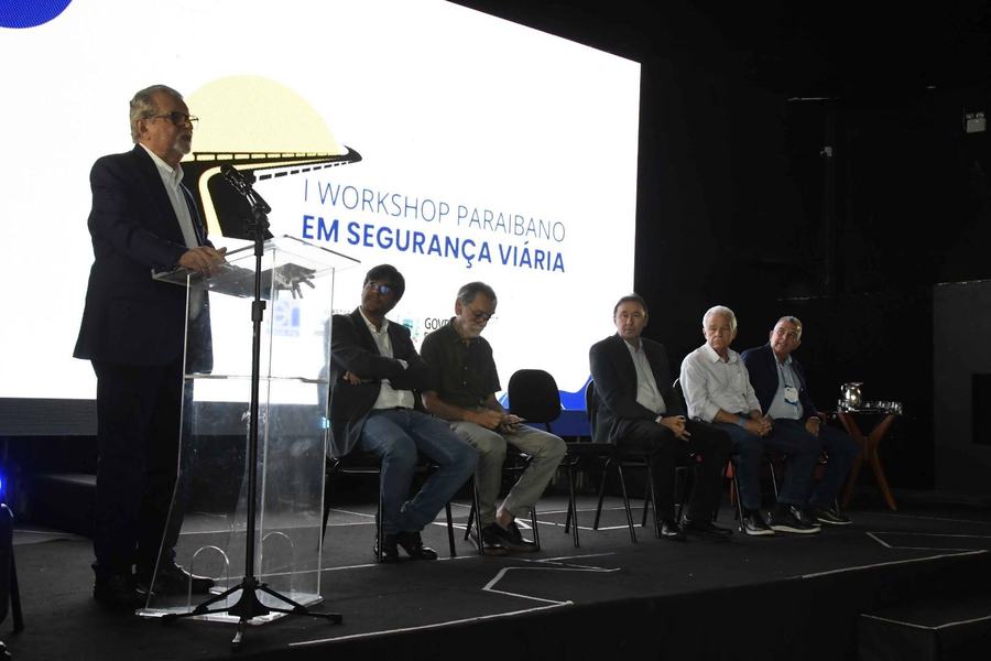 2023-06-27_i-workshop-seguranca-viaria_carlos-pereira-c-roberto-guedes-378.jpg