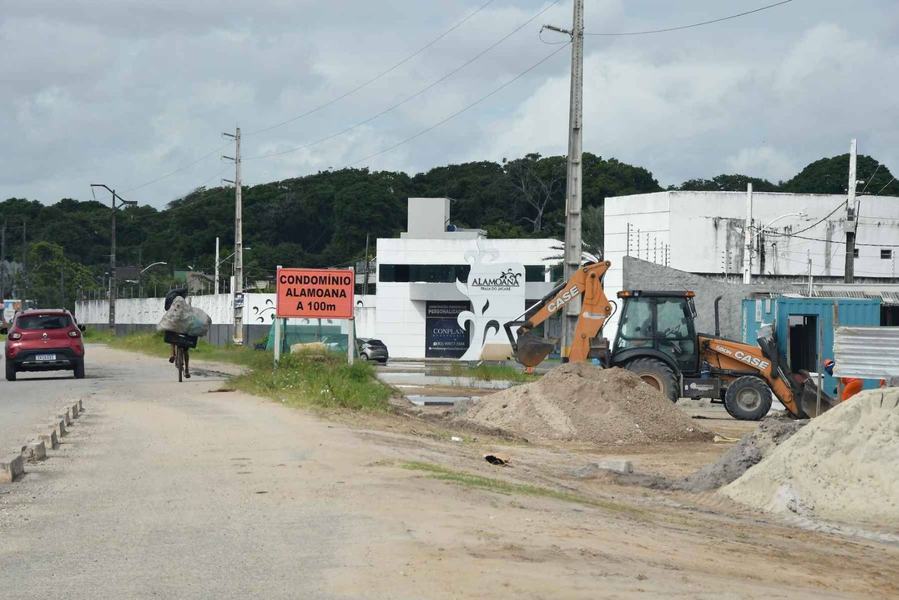 2023-07-31_condominios-invadem-faixa-de-dominio-br-230-c-roberto-guedes-13.jpg