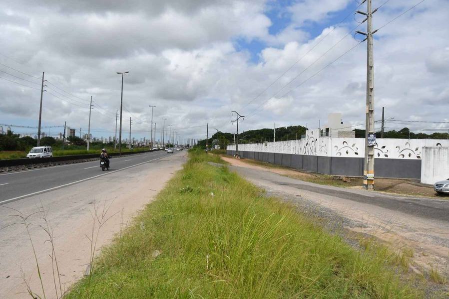 2023-07-31_condominios-invadem-faixa-de-dominio-br-230-c-roberto-guedes-4.jpg