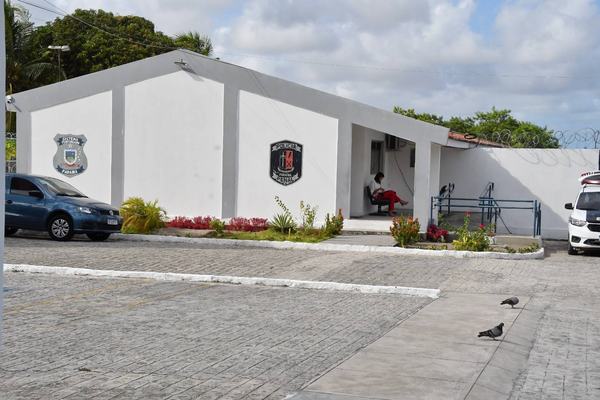 Padre Egídio está em cela individual