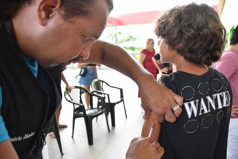 2024-02-19_vacinacao-dengue-c-roberto-guedes-25.jpg