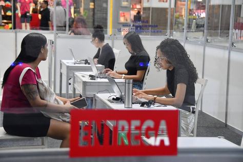 2024-04-09_carteira-de-estudante-c-roberto-guedes-2.jpg