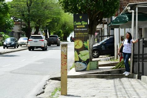 2024-07-18-paradas-de-onibus-em-campina-grande-c-julio-cezar-peres-9.jpg