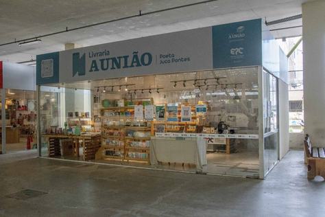 2024-07-30-livraria-a-uniao-fachada-c-leonardo-ariel-3.jpg