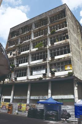 De patrimônio da União a moradia e galeria comercial