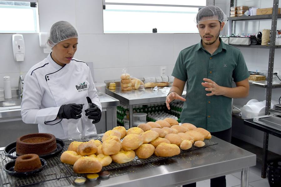 2024-10-31-delaine-comidas-para-restricao-alimentar-c-leonardo-ariel-3.jpg