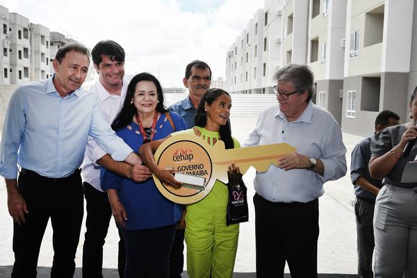 João entrega 192 habitações em JP