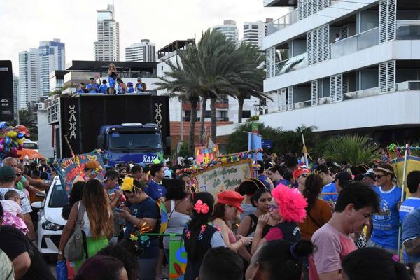 Portadores da Folia leva inclusão à orla