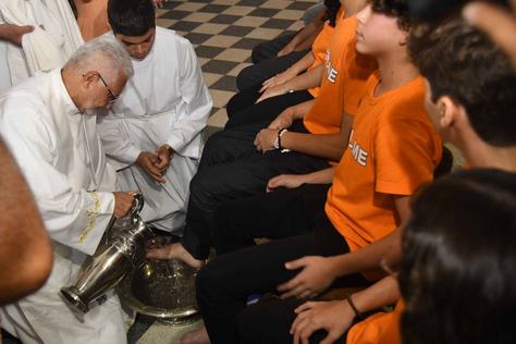 2025-04-17-missa-lava-pes-c-joao-pedrosa-23.jpg