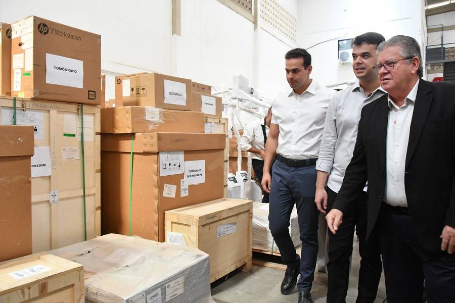 2025-06-16-entrega-equipamentos-hospitalares-c-leonardo-ariel-4.jpg