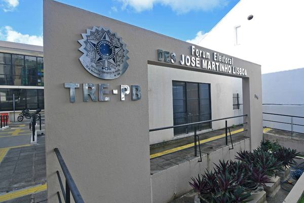 Ação incentiva inclusão de nome social no título de eleitor