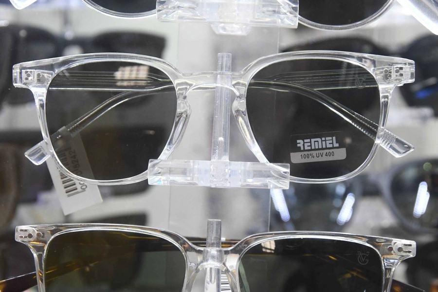 2025-07-23_oculos-de-sol-sem-procedencia-c-roberto-guedes-41.jpg