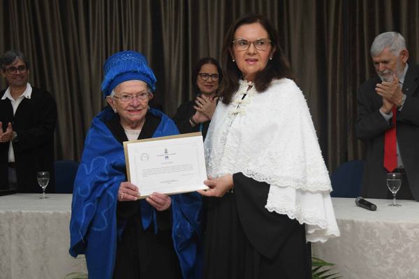 UFPB dá título de Doutora Honoris Causa a Luiza Erundina
