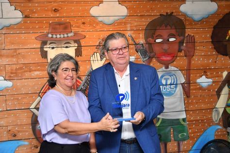 2025-08-11-40-anos-sede-radio-tabajara-c-leonardo-ariel-3.jpg