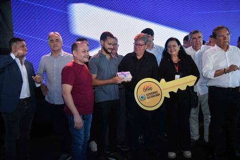2025-09-22-governador-entrega-vila-jardim-residence-club-v-c-carlos-rodrigo-104.jpg
