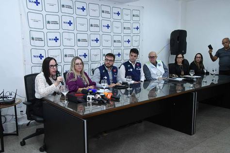 2025-10-06-coletiva-ses-intoxicacao-por-metanol-24.jpg