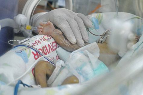 2025-10-28-cuidados-prematuro-c-carlos-rodrigo-6.jpg