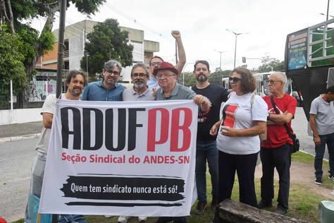 2025-11-09_greve-ufpb-c-roberto-guedes-93.jpg