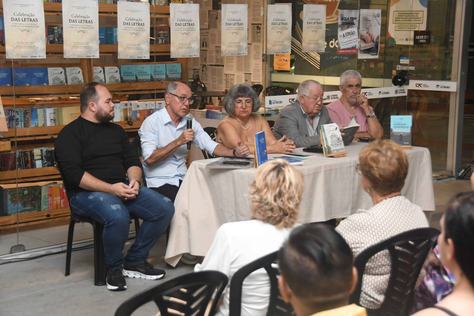 2026-02-02-livraria-133-anos-jornal-lancamentos-c-joao-pedrosa-52.jpg