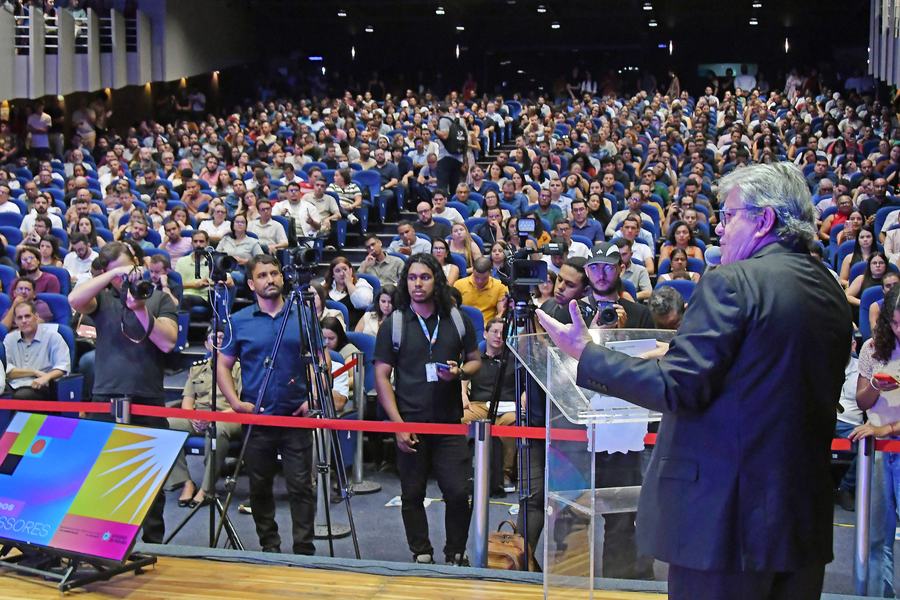 2026-03-03-posse-concurso-publico-do-magisterio-estadual-c-leonardo-ariel-17.jpg