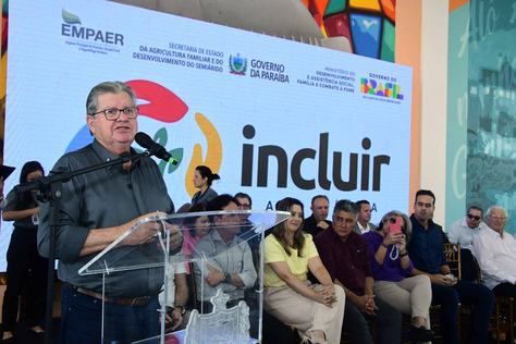 2026-03-16-governador-apresenta-resultados-do-programa-incluir-paraiba-joao-azevedo-c-julio-cezar-peres-11.jpg