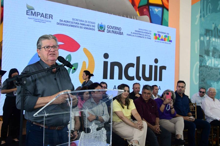 2026-03-16-governador-apresenta-resultados-do-programa-incluir-paraiba-joao-azevedo-c-julio-cezar-peres-11.jpg