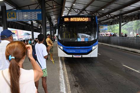 2026-04-20-movimentacao-onibus-integracao-c-joao-pedrosa-6.jpg