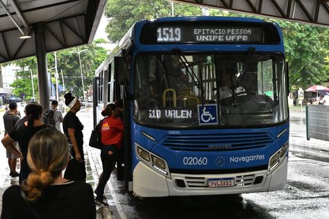2026-04-20-movimentacao-onibus-integracao-c-joao-pedrosa-30.jpg