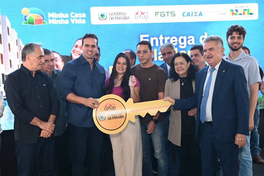 2026-05-27-governador-entrega-unidades-habitacionais-c-carlos-rodrigo-35.jpg