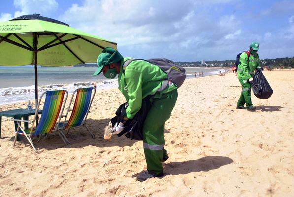 Sudema executa projeto Praia Limpa em municípios costeiros até fevereiro de 2022