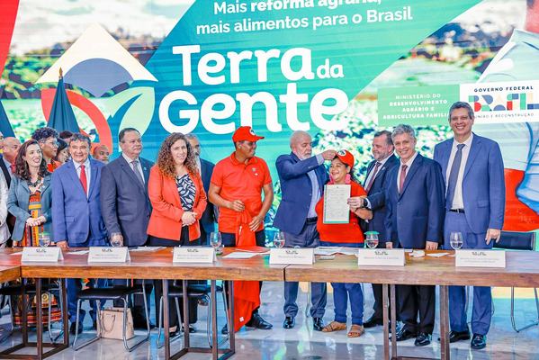 Presidente Lula lança Terra da Gente