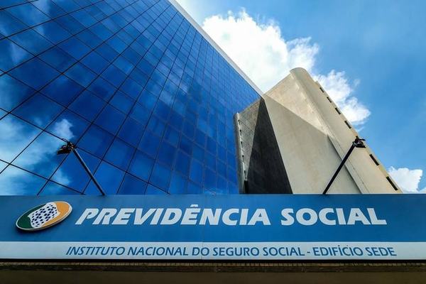 INSS paga R$ 28,2 mi a aposentados