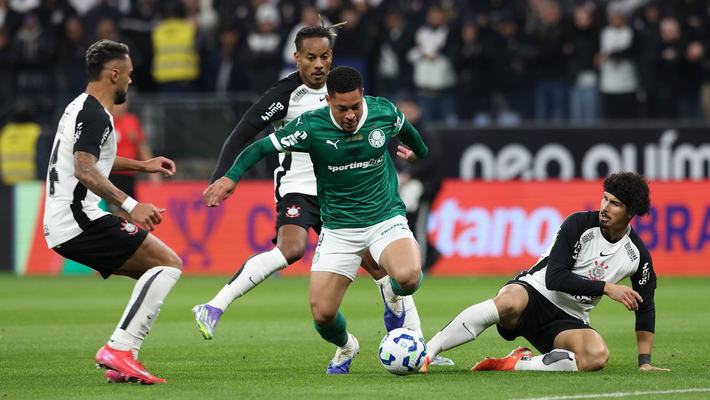 Seis clubes passam às quartas de final