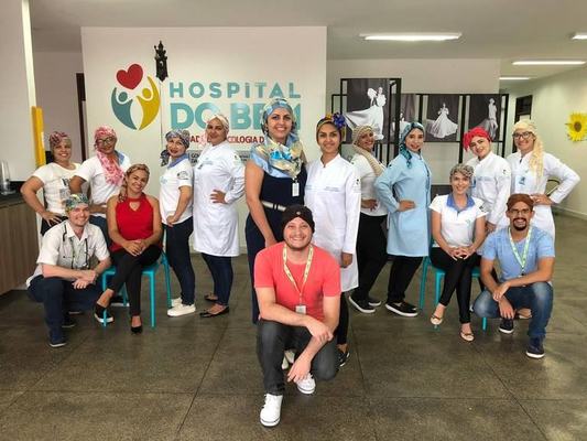 Dia do Lenço: Funcionários do Hospital do Bem realizam ação em homenagem aos pacientes