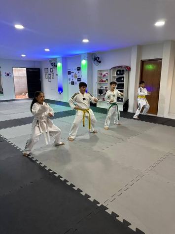 9e2ef1e1-f053-49ab-a9ce-e08bb5d04f2a.jpg