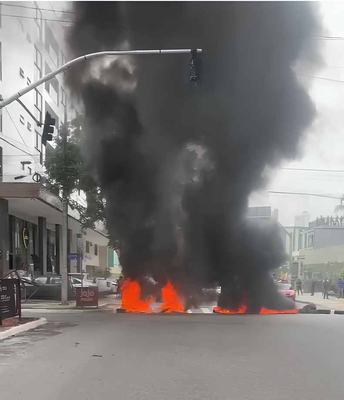 Ambulantes protestam na capital