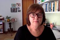 a-senhora-de-oculos-e-liane.jpg