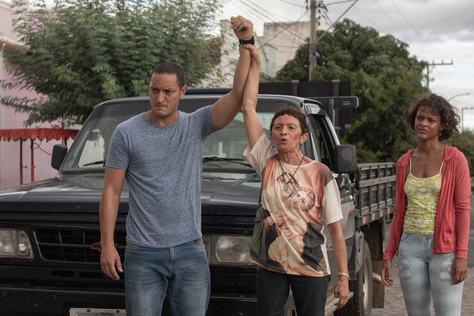 allan-souza-lima-e-marcelia-cartaxo-em-2018cangaco-novo2019-amazon-prime-aline-arruda-divulgacao.jpg