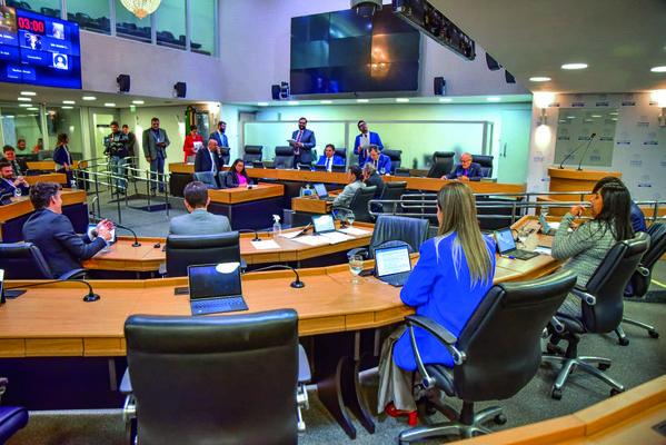 Assembleia aprova reajuste de 5%