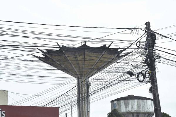 Cabos irregulares oferecem riscos e prejuízos