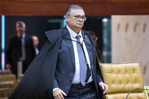 Dino acaba com modelo de punição