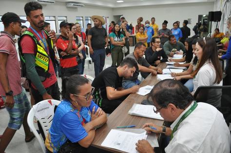 assinatura_contratos_empreender_sao_joao_cg_fabiana_veloso-2.jpg