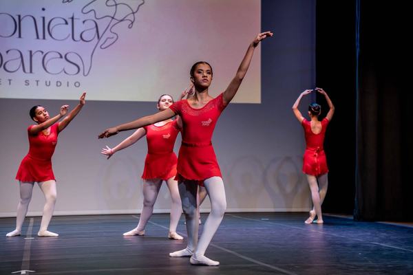 Coppelia questiona as conexões humanas