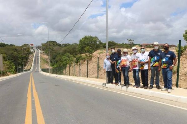 Conselheiros do Orçamento Democrático visitam obras de mobilidade urbana na capital