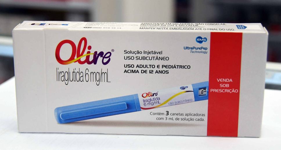 caneta-emagrecedora_f-evandro-pereira-4.jpg