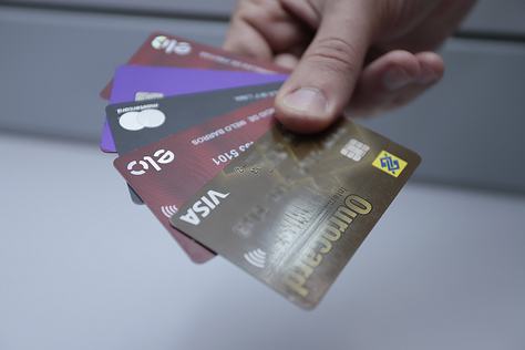cartoes-de-credito-c-carlos-rodrigo-2024-05-27.jpg