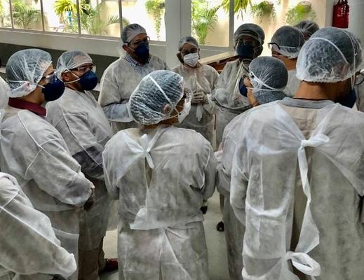Hospital de Clínicas recebe visita de vereadores campinenses
