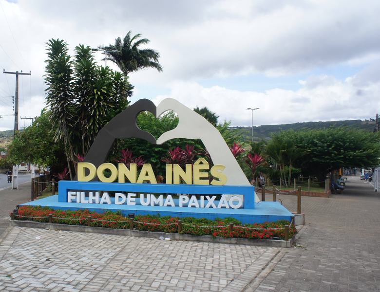 copy5_of_DonaInsFotoTeresaDuarte.JPG